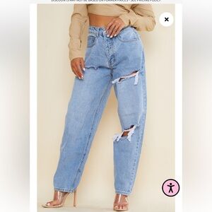 Pretty little thing open knee boyfriend jeans light wash